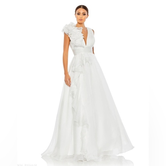 MAC DUGGAL White Ruffle Shoulder V Neck Chiffon Gown 2 - Picture 1 of 9
